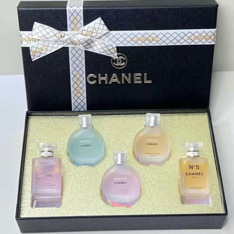 Chanel Perfume Sampler Set - 5ml x 5 - N°5, Coco, and More! 2 i1648287400 7133 1