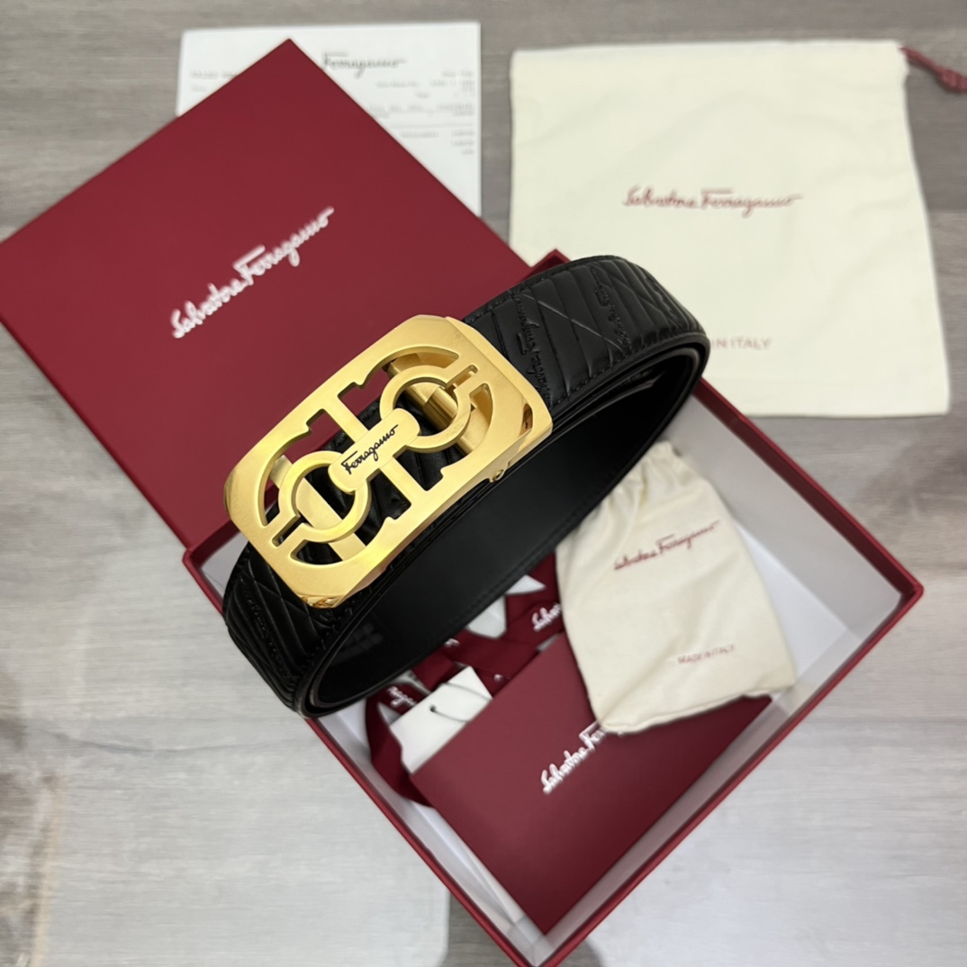 I5  Ferragamo 菲拉格慕  皮带腰带：自动带、单面使用专柜质量、百分百头层牛皮、24k纯钢扣、送人自用首选、保证真皮 包装：请认准图片专柜包装、送打孔器 全套包装 宽度：3.5cm 长度：国标cm-cm 可以自行裁剪长度