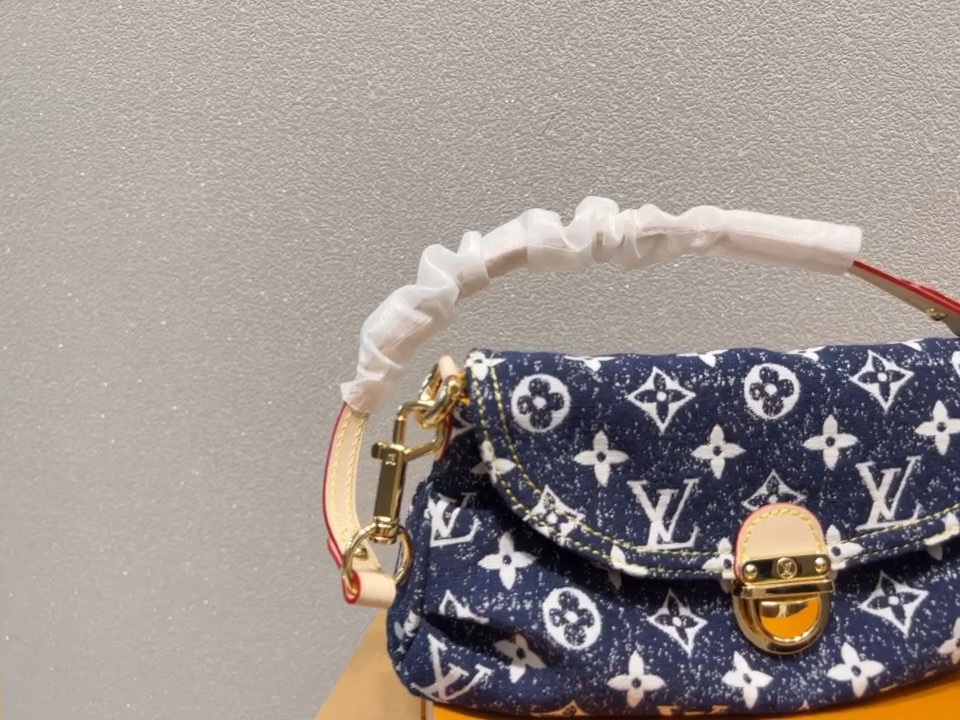 Yupoo Gucci Bags Watches Nike Clothing Jordan Yeezy Balenciaga Shoes
