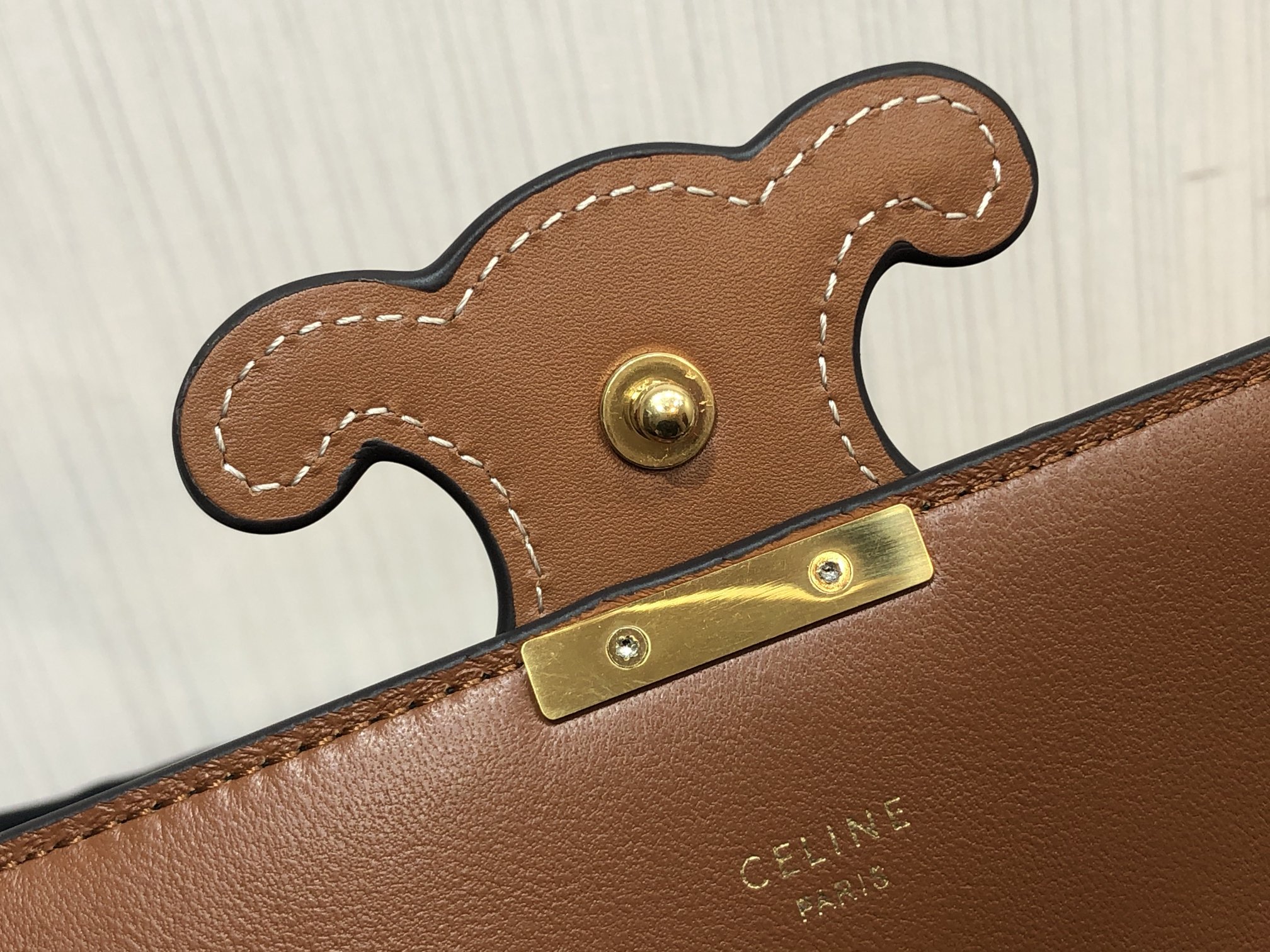 CELINE全新系列CUIRTRIOMPHETRIOMPHE皮标标志印花链条包全新CUIRTRIOMPH