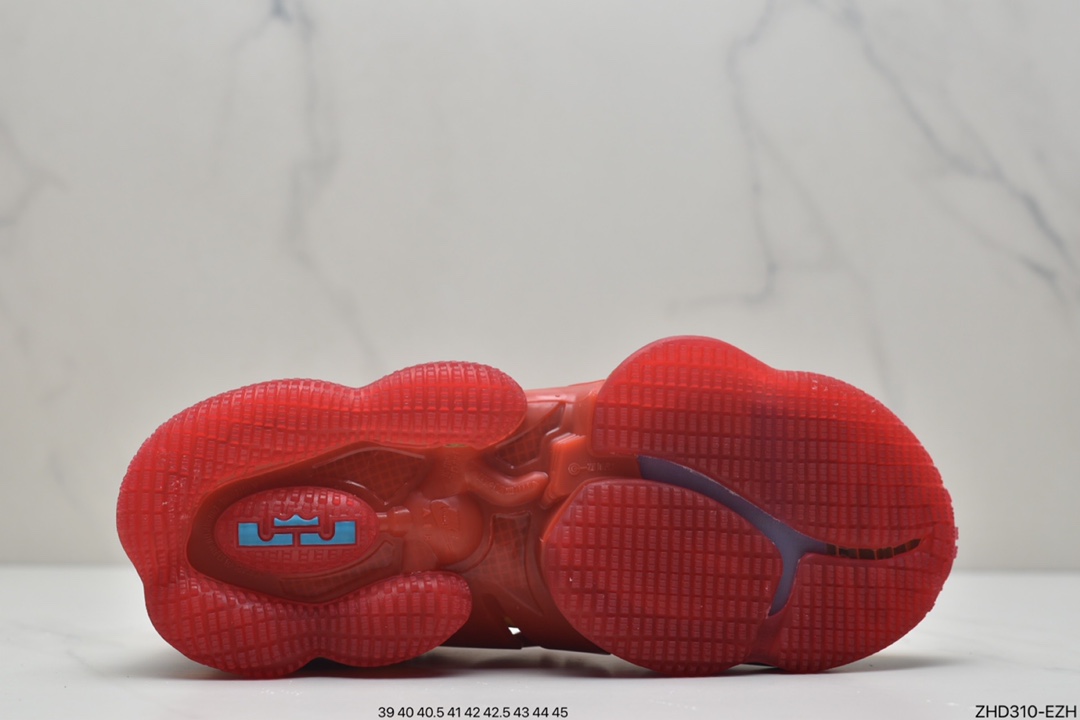 300 耐克NK LeBron 19 黑白蓝．詹姆斯总冠军战靴 DC9342-100