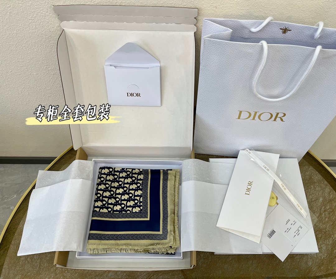 Dior迪奥Oblique 印花装饰散须边真丝方巾