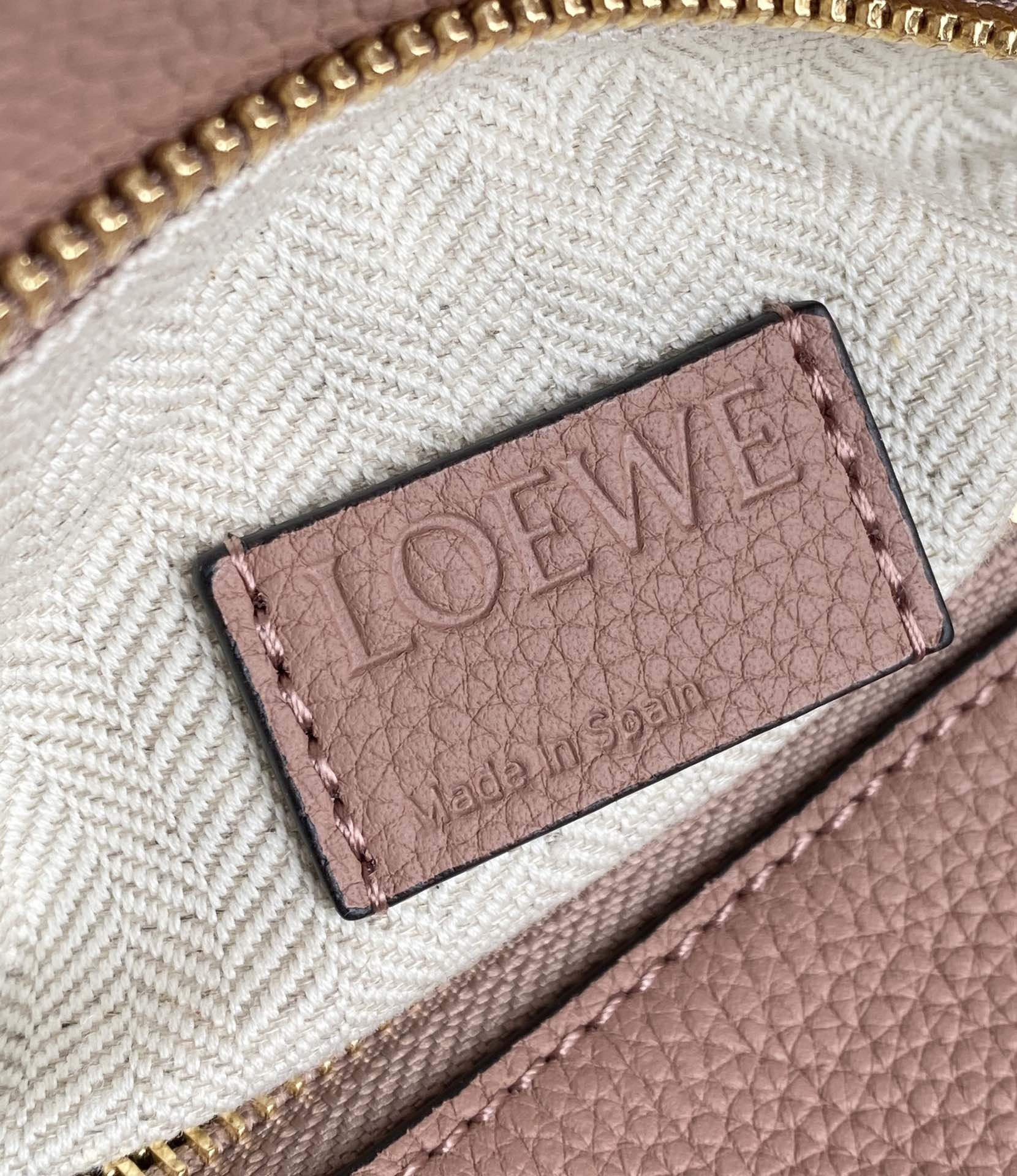 LOEWE罗意威 Puzzle bag 小号几何包 0189豆沙粉24CM