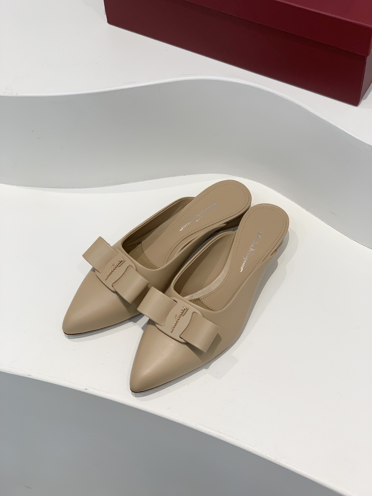 [Ferragamo Women