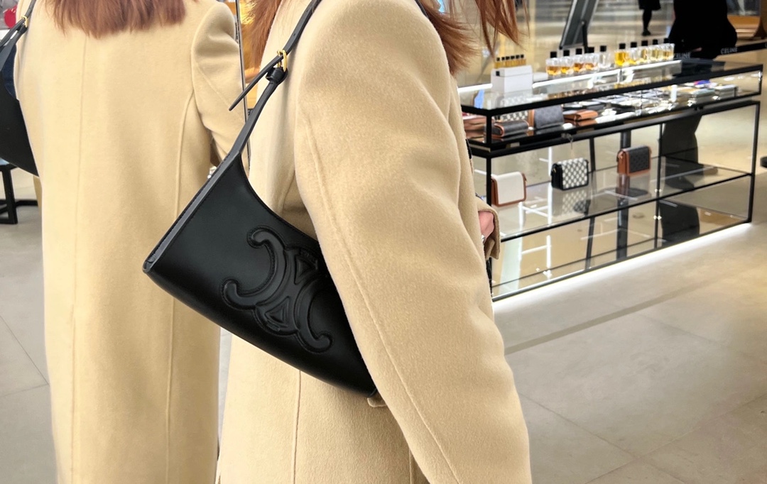 CELINE CUIR TRIOMPHE 24CM BAG 腋下包 198153黑色