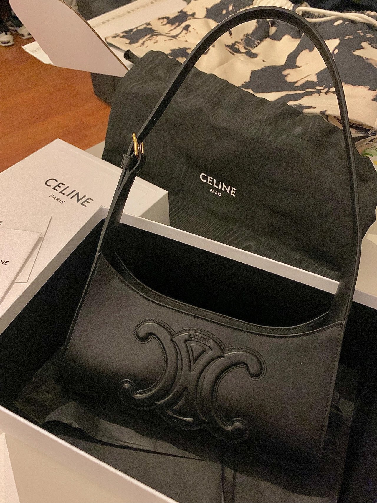 CELINE CUIR TRIOMPHE 24CM BAG 腋下包 198153黑色