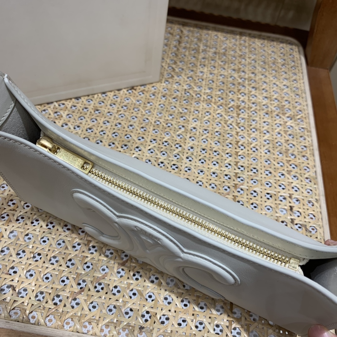CELINE CUIR TRIOMPHE 24CM BAG 腋下包 198153白色