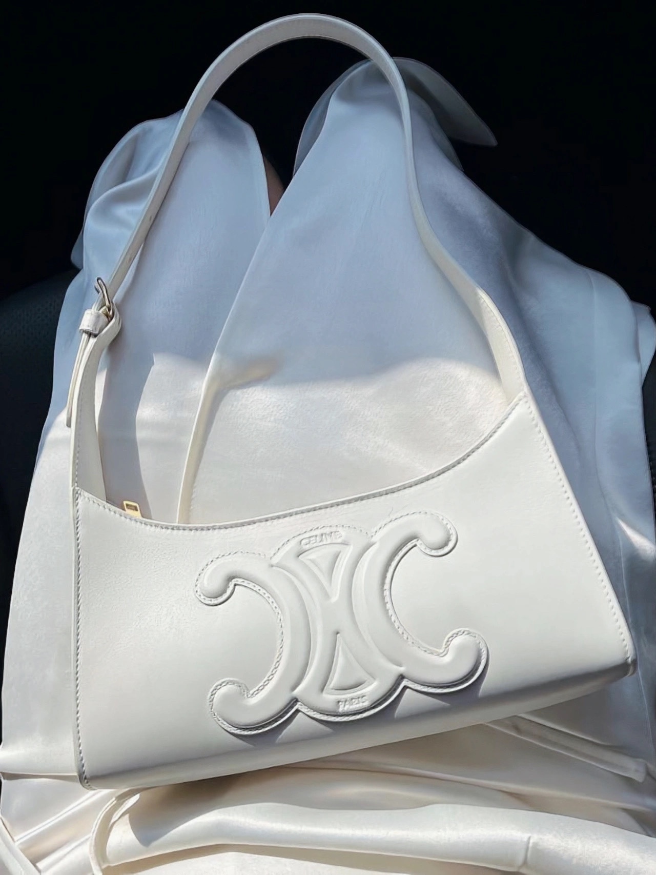 CELINE CUIR TRIOMPHE 24CM BAG 腋下包 198153白色