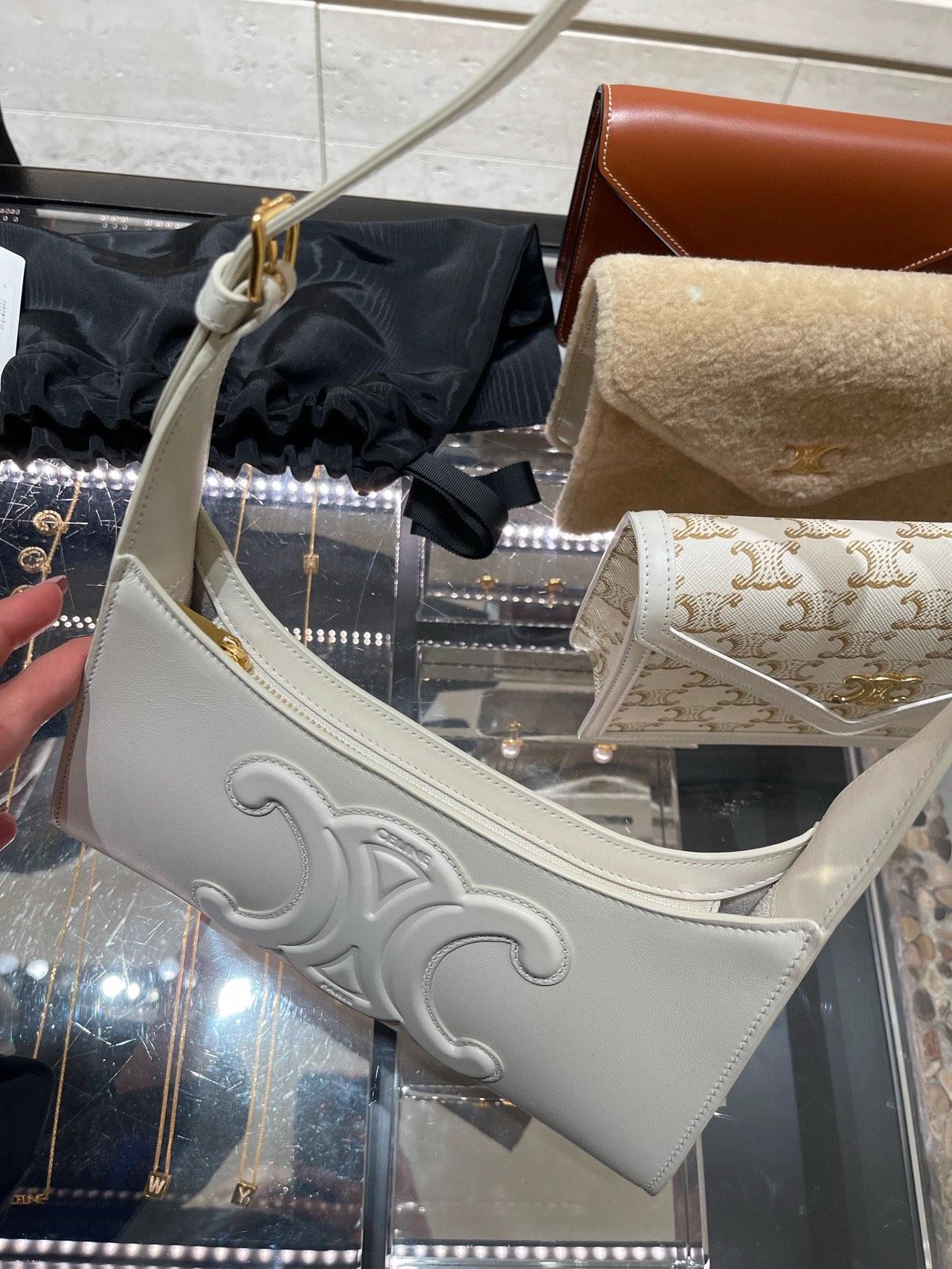 CELINE CUIR TRIOMPHE 24CM BAG 腋下包 198153白色