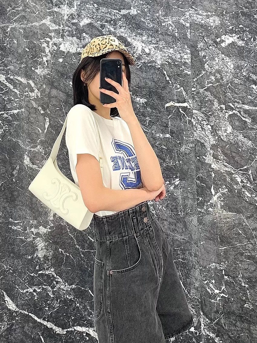 CELINE CUIR TRIOMPHE 24CM BAG 腋下包 198153白色