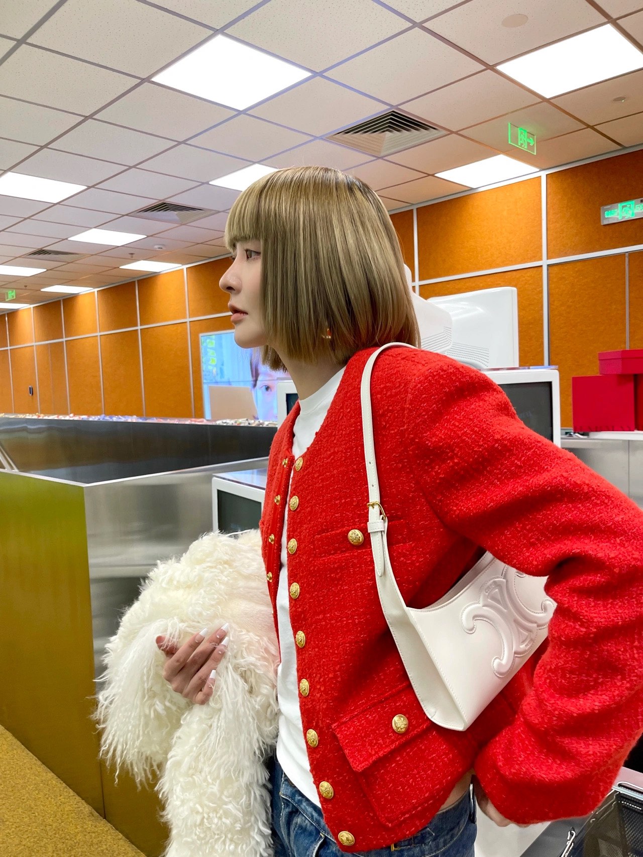 CELINE CUIR TRIOMPHE 24CM BAG 腋下包 198153白色