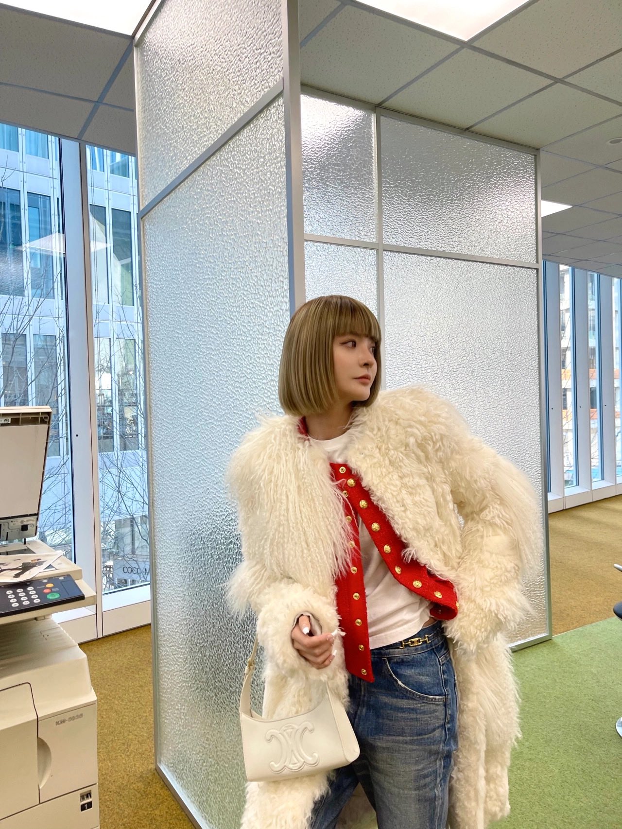 CELINE CUIR TRIOMPHE 24CM BAG 腋下包 198153白色