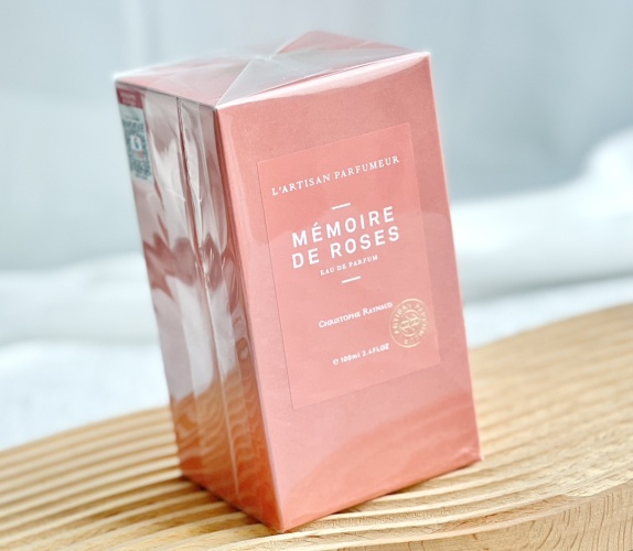 L'Artisan Parfumeur Mémoire de Roses Eau de Parfum - Warm, Soft Rose Scent 1 L'Artisan Parfumeur Mémoire de Roses Eau de Parfum - Warm, Soft Rose Scent