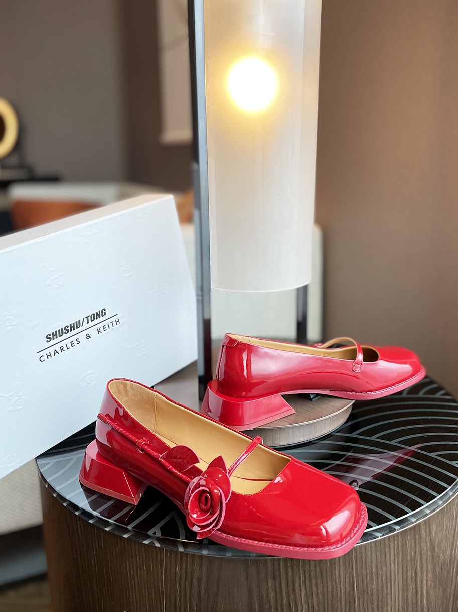 Italian Sheepskin Shoes with Custom Rose Steel Shoebox Launching Soon! - 图片 9