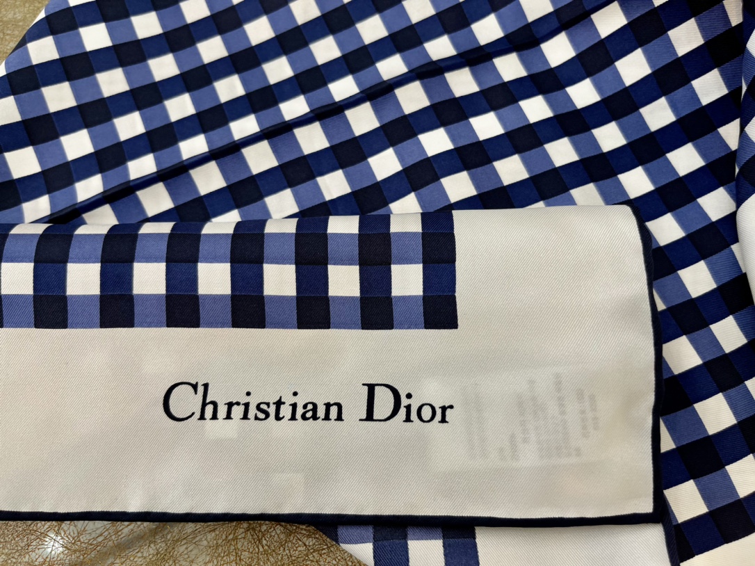 Dior迪奥100%桑蚕丝D-Little Vichy 方巾