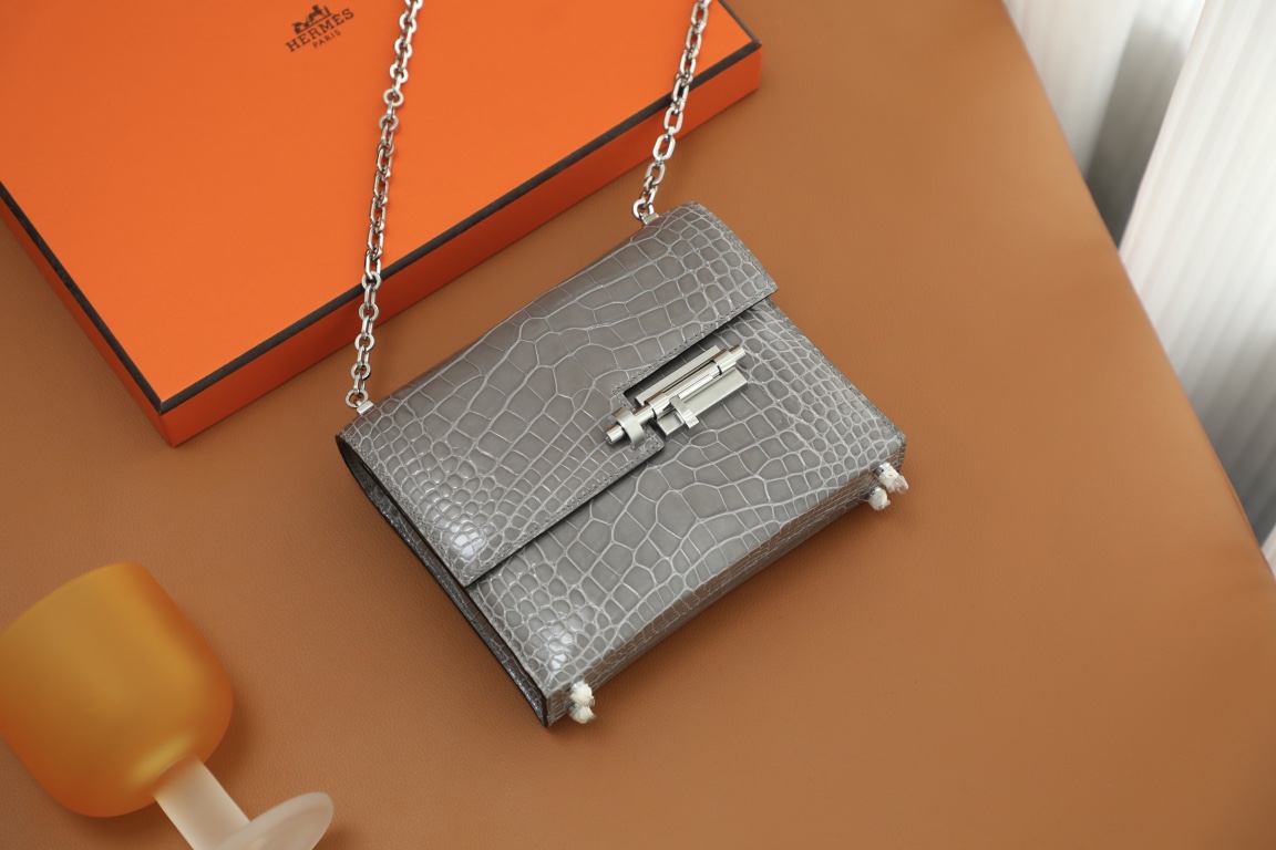 NO:700078,American crocodile, turtle dove gray, silver buckle, full hand details, customized real shot, reservation;,Hermes,hermes,Hermes,19860909美洲鳄 斑鸠灰 银扣 全手细节 客定实拍 预定;,爱马仕,hermes,Hermes,,Bag
