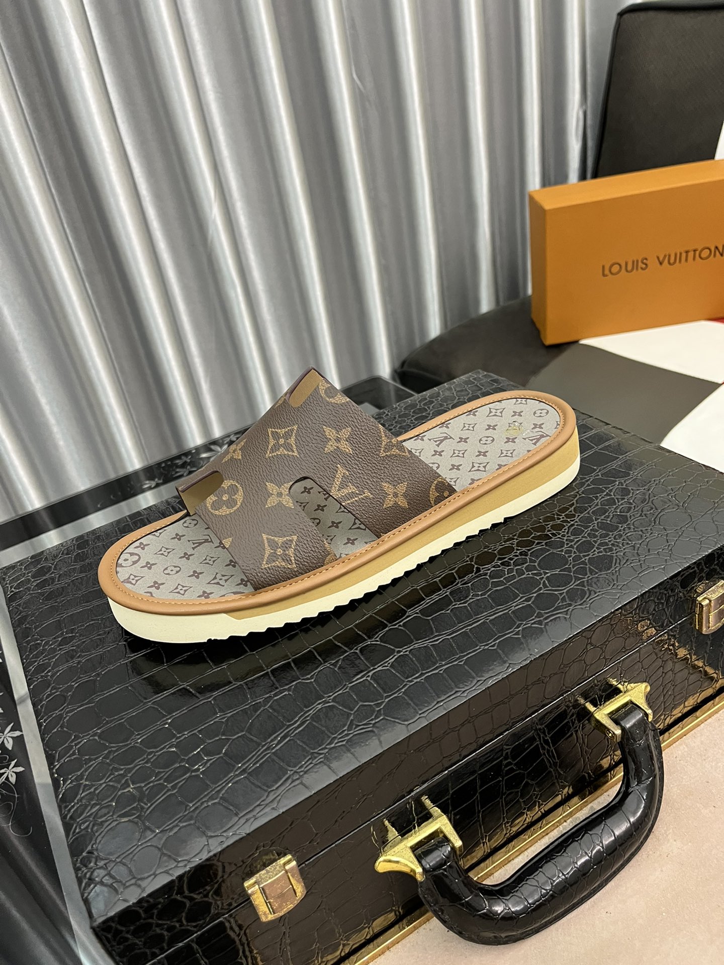 Louis Vuitton Shoes Slippers Genuine Leather