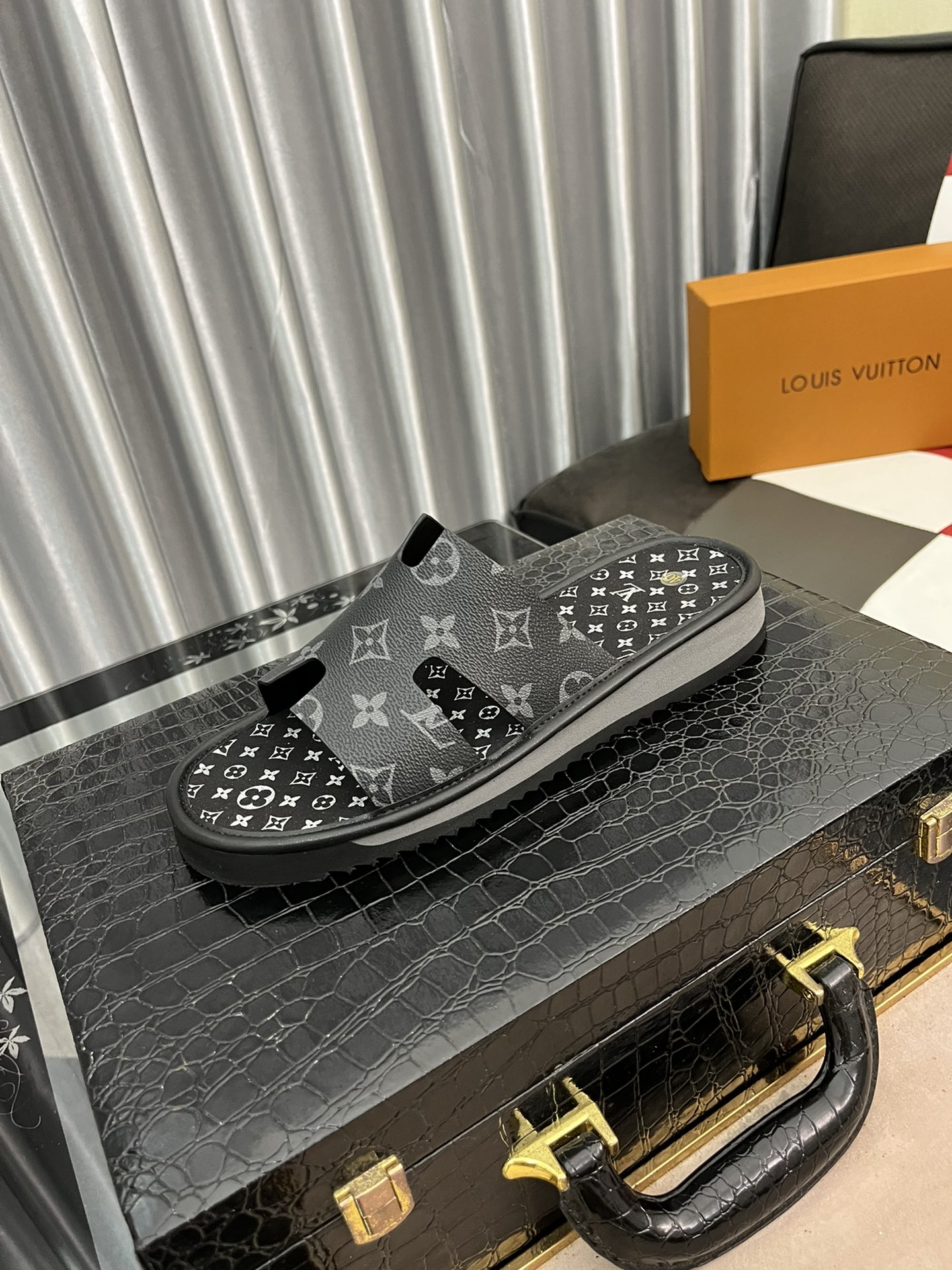 Louis Vuitton Shoes Slippers Genuine Leather