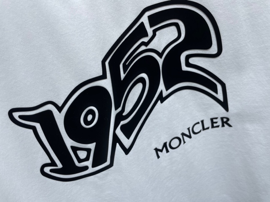 Moncler字母印纹T恤