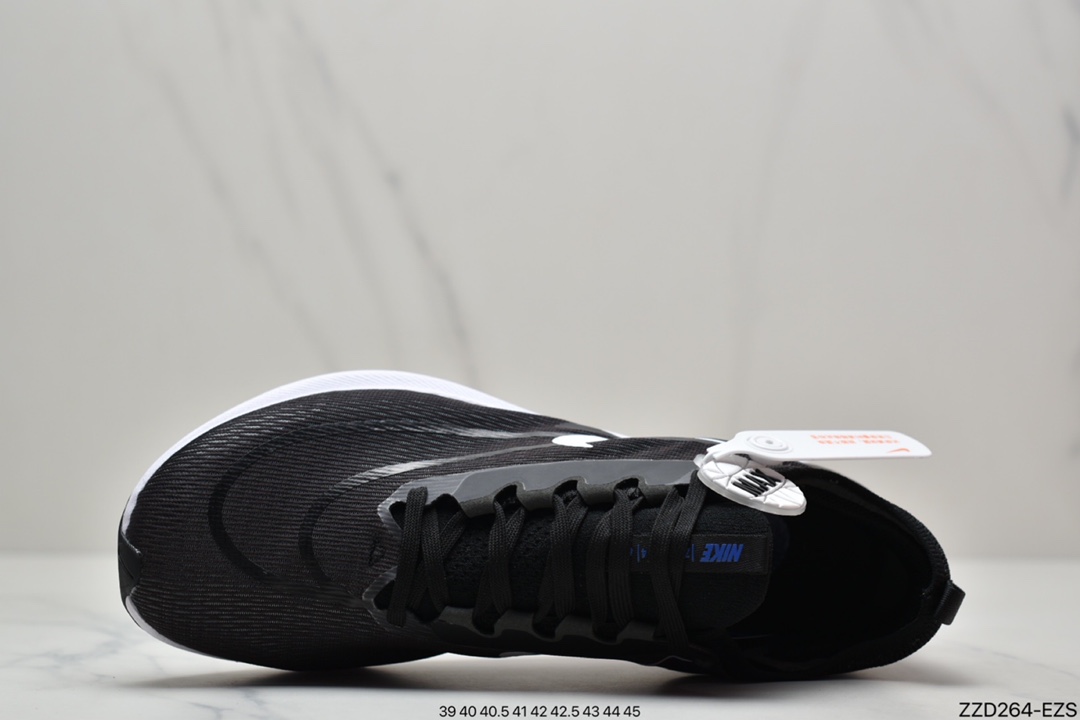 250 耐克Nike Zoom Fly 4”Barely Volt”飞行4代马拉松系列低帮透气休闲运动慢跑鞋“ 黑白”CT2392-001