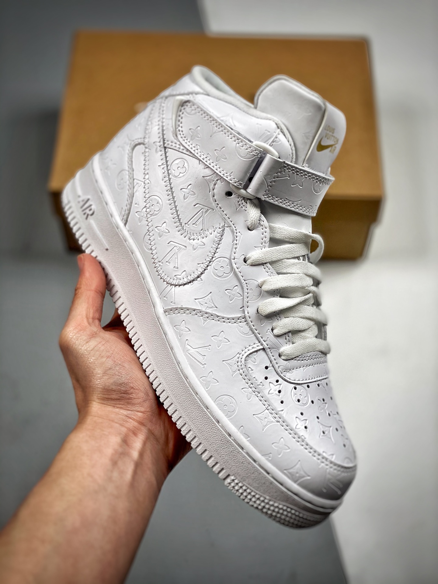 NIKE Nike Air Force 1 Low x LV colaboración, zapatillas de skate casual de caña baja. Su amortiguación suave y elástica…