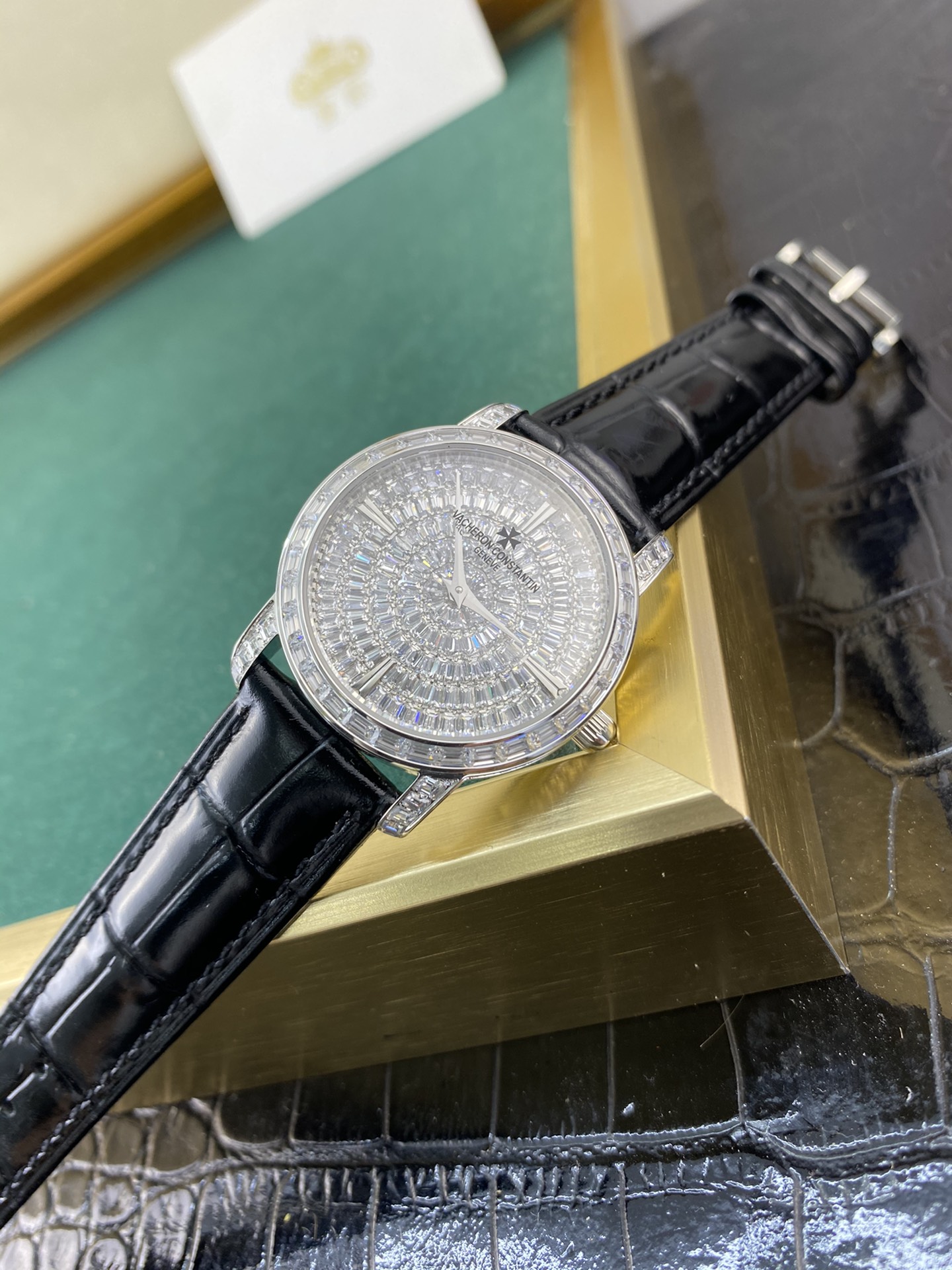 Vacheron Constantin 皇家 江诗丹顿传袭系列满钻女款