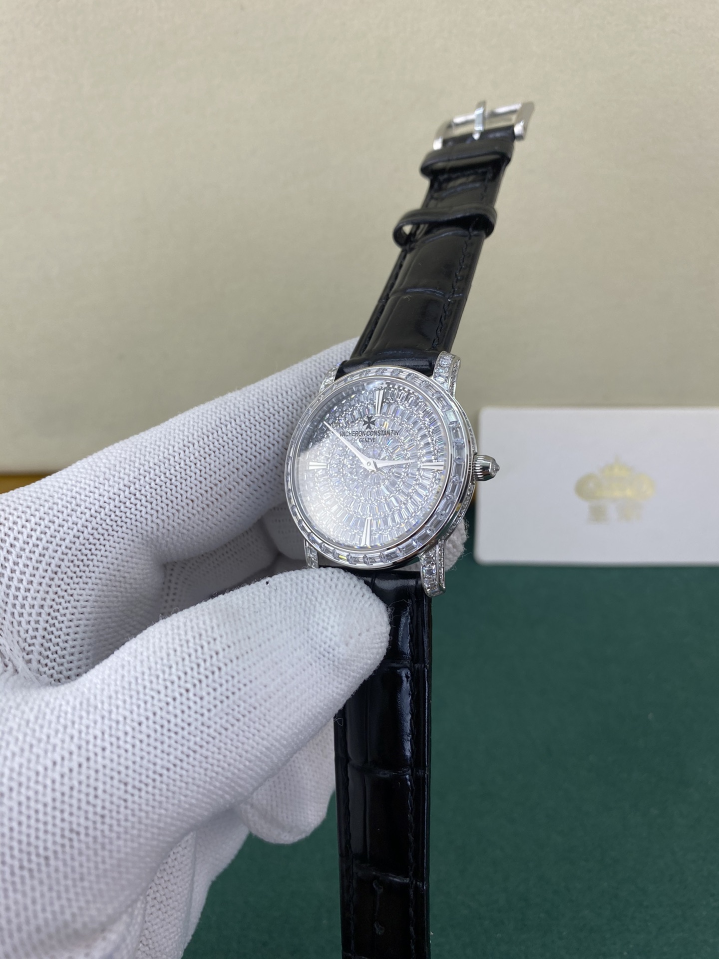 Vacheron Constantin 皇家 江诗丹顿传袭系列满钻女款