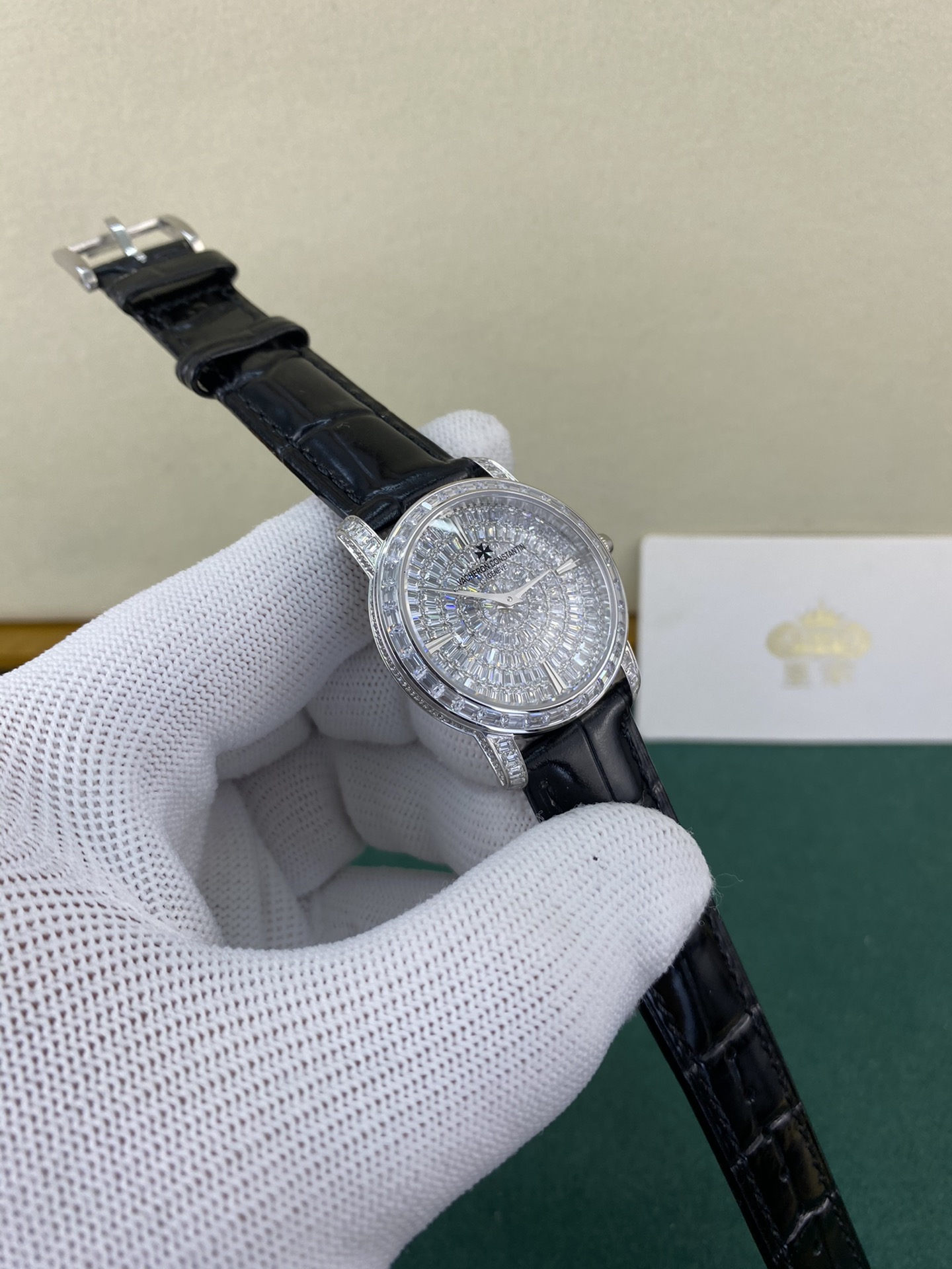 Vacheron Constantin 皇家 江诗丹顿传袭系列满钻女款