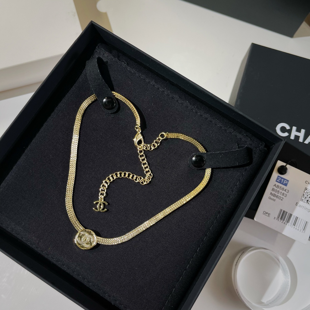 新款☑️CHANEL香奈儿双c圆饼古金币项圈项链