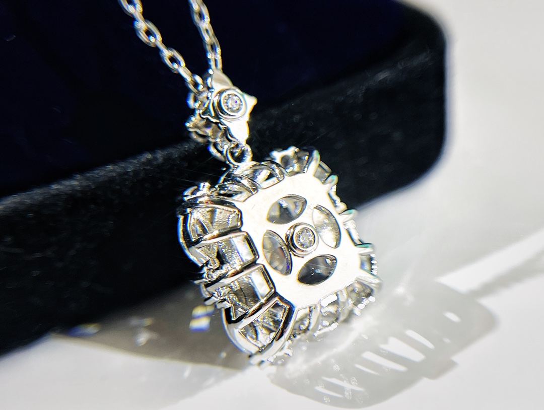 新款☑️TIFFANY&Co.蒂芙尼方形项链