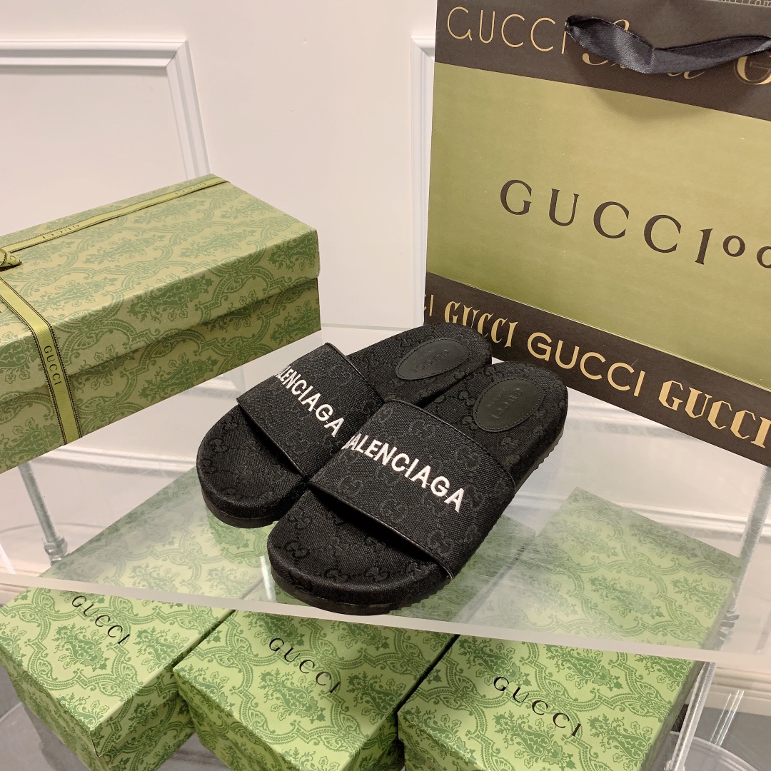 Gucci x The North Face Embroidered Slide Sandal - Stylish Comfort 3 i1648444279 5481 7