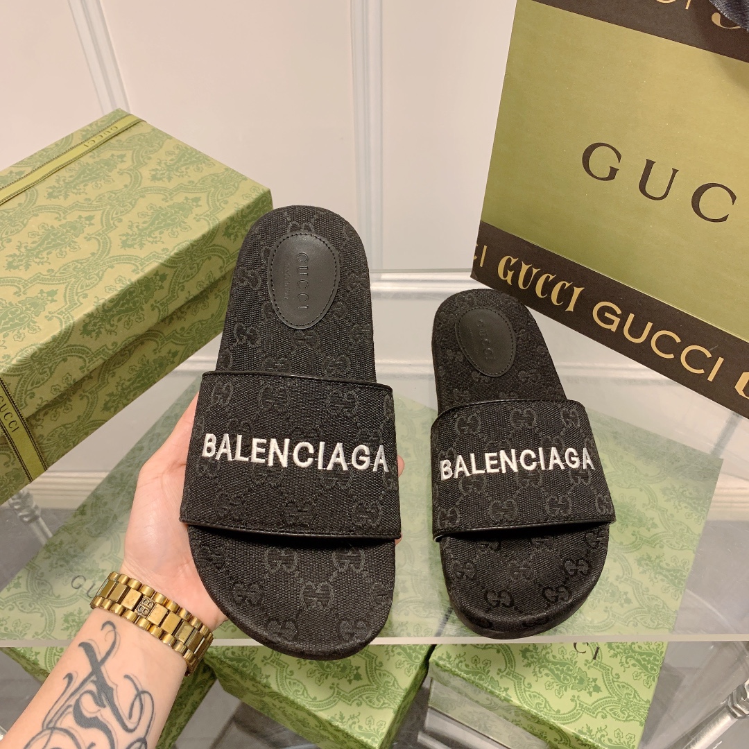 Gucci x The North Face Embroidered Slide Sandal - Stylish Comfort 9 i1648444279 6215 6
