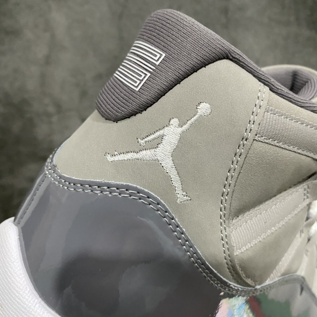 图片[9]-外贸虎扑版Air Jordan 11 Retro Cool Grey AJ 11 高帮 酷灰 原楦原纸板 最强11代版型 区分当前市场“伪纯原”！ 原厂皮料 质感细腻 原厂双层漆皮 标志性美人尖 正确水晶蓝底 （特殊工艺抗氧化处理）！ 原厂碳纤板 中底钢印！ 货号：CT8012 005 尺码：36-47.5-选品中心