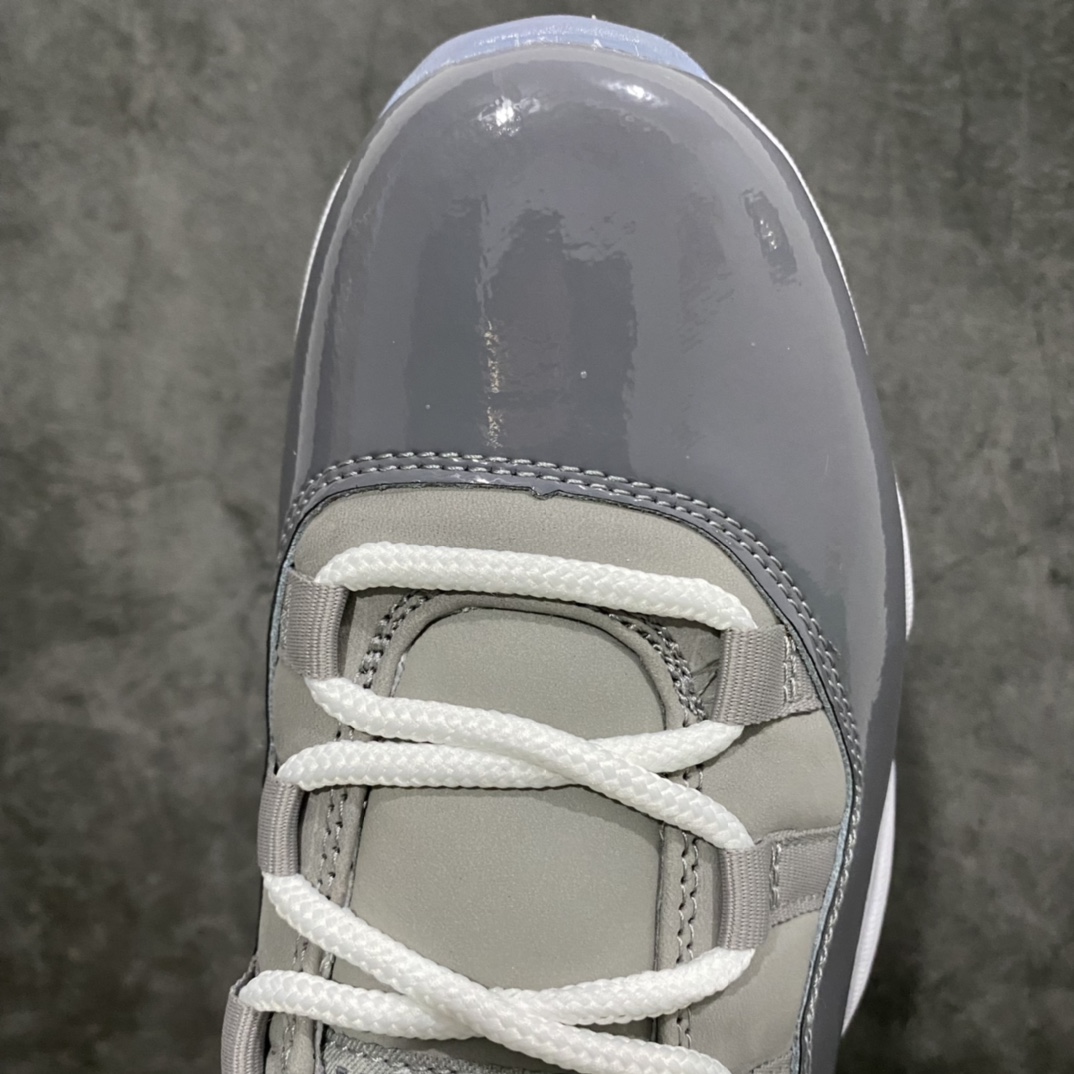 图片[6]-外贸虎扑版Air Jordan 11 Retro Cool Grey AJ 11 高帮 酷灰 原楦原纸板 最强11代版型 区分当前市场“伪纯原”！ 原厂皮料 质感细腻 原厂双层漆皮 标志性美人尖 正确水晶蓝底 （特殊工艺抗氧化处理）！ 原厂碳纤板 中底钢印！ 货号：CT8012 005 尺码：36-47.5-选品中心