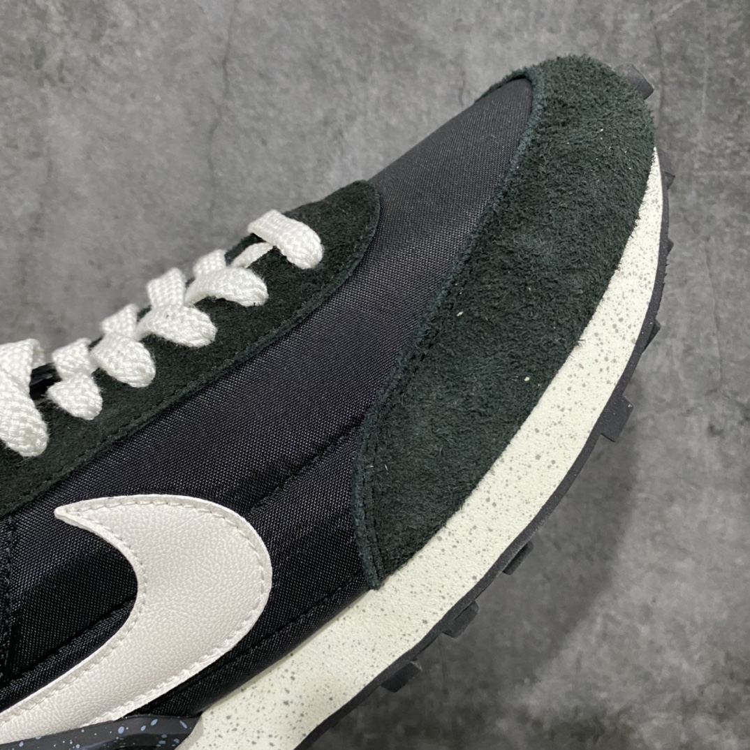图片[7]-神版UNDERCOVER x Nike Waffle Racer\”Black/White\” 高桥盾新华夫赛车前卫鲨鱼鳍尾休闲运动百搭慢跑鞋“黑白泼墨” N原装抽屉礼盒+钢印中底 市售最优版本 货号：BV4594-001 尺码：36 – 46-选品中心