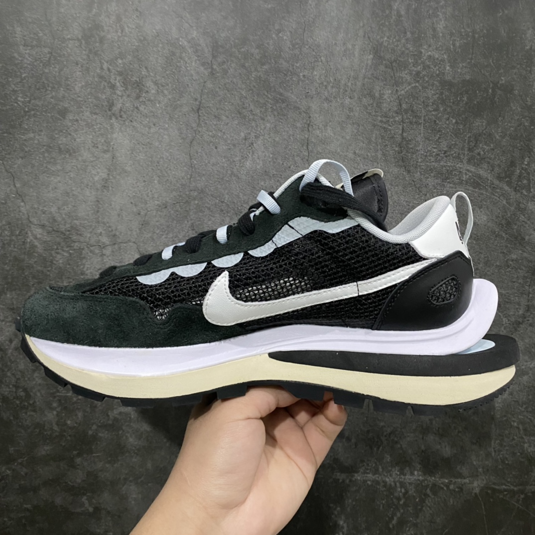 图片[2]-顶级性价比版本Sacai3.0 黑白配色 CV1363-001 此版本八个配色都有做 而且是长期补货版本 我只拍了其中一个配色 做的真心不错 性价比高到离谱 外面好像叫假神版 实体进货必推版本 零售卖的不高也很推荐这个版本💪🏻 尺码b：36-46-选品中心