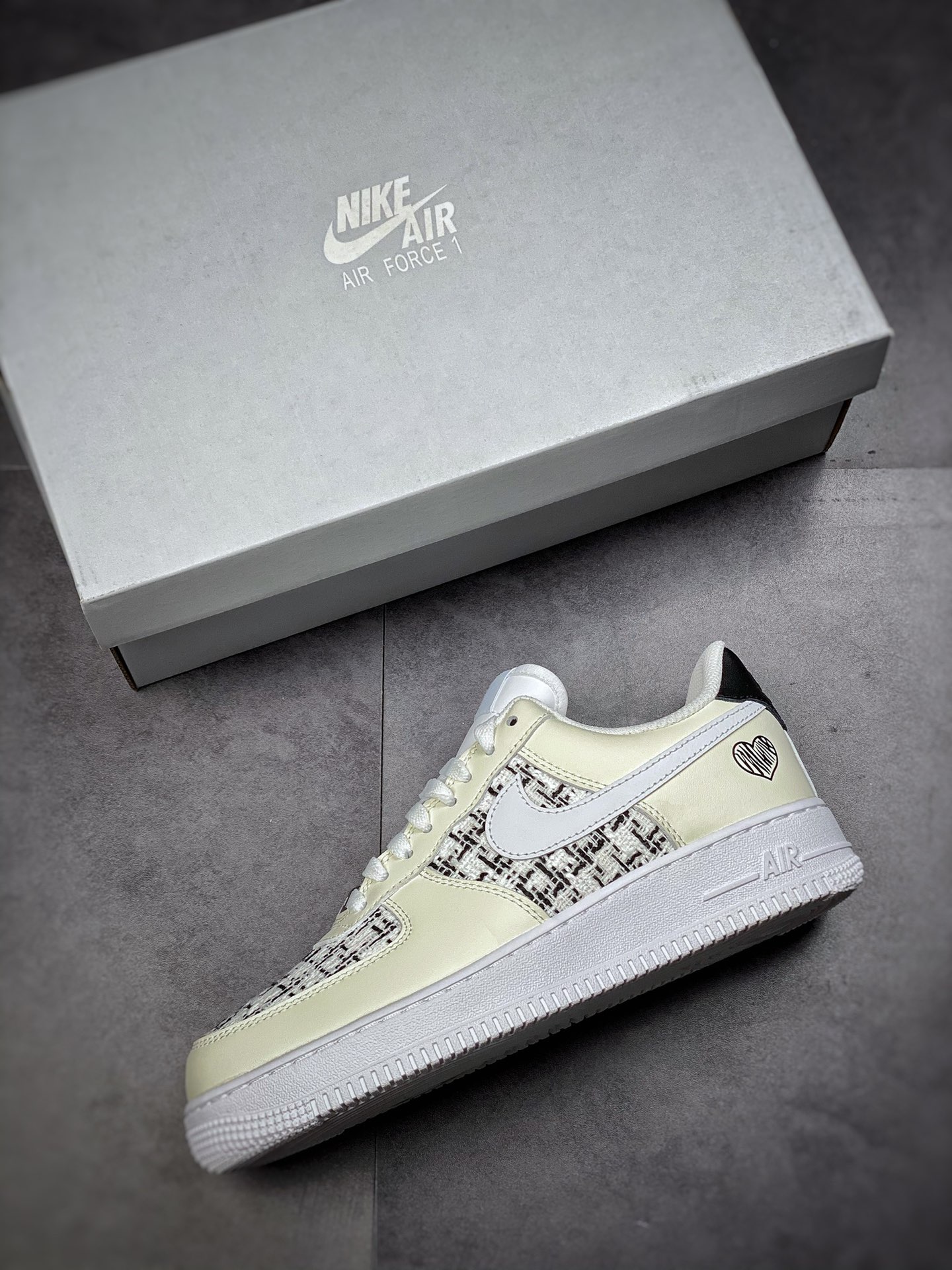 200  Nike Air Force 1 Low 07 小香风贴布 DD8959-100