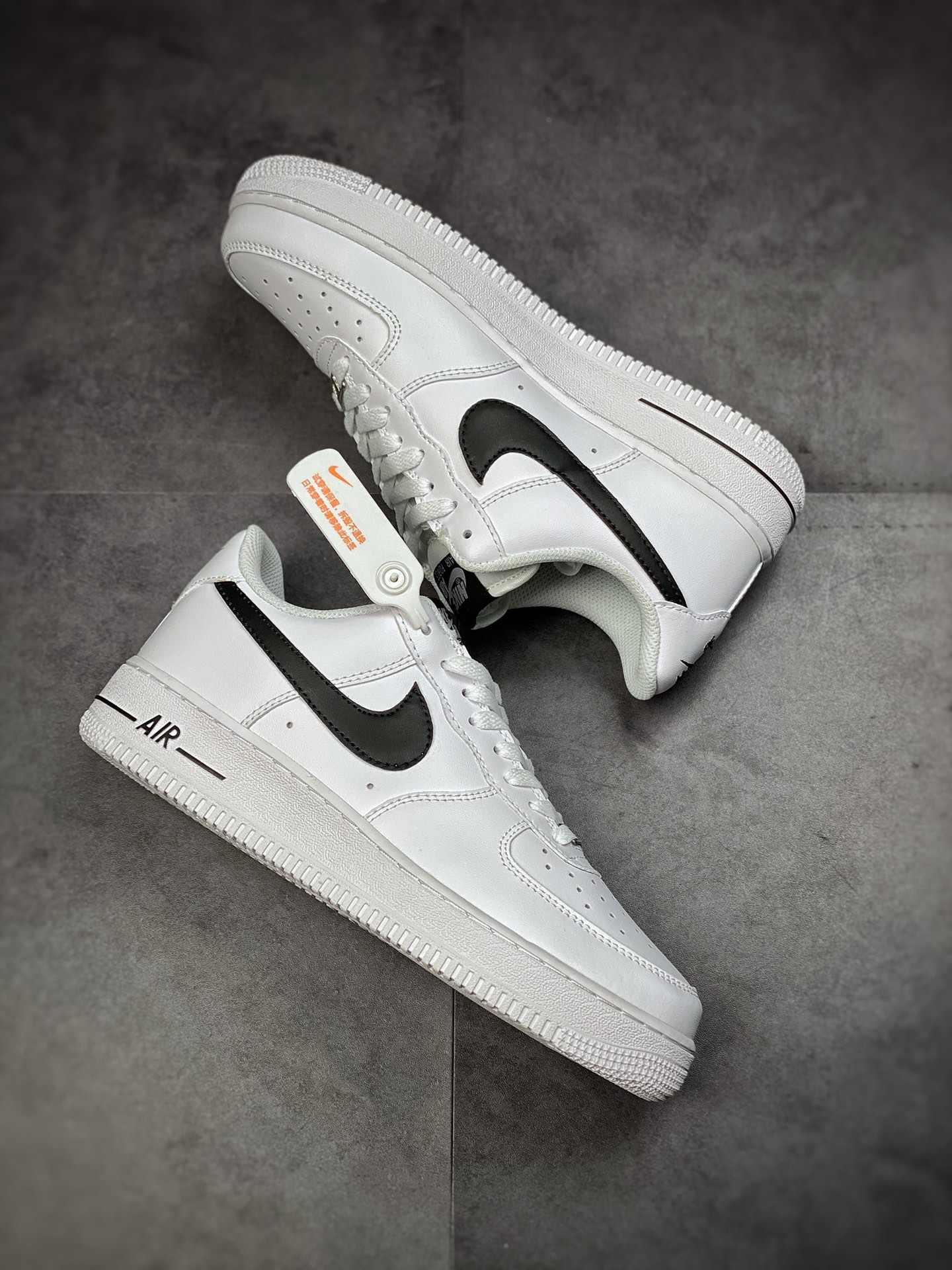 150  Nike Air Force 1 Low 07 硬皮白黑 CT7724-100