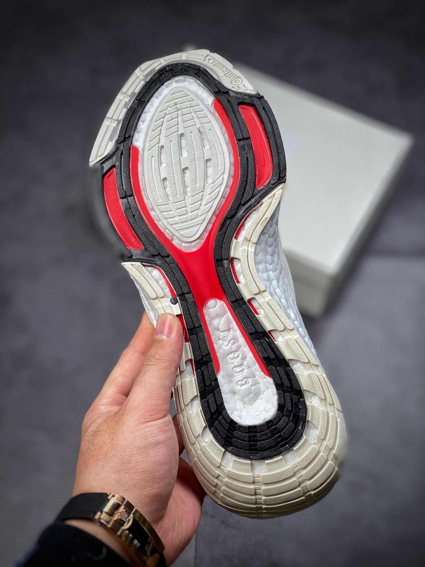 200  阿迪达斯Adidas Y3 Ultra Boost 山本耀司 缓震休闲运动跑鞋H67477DD