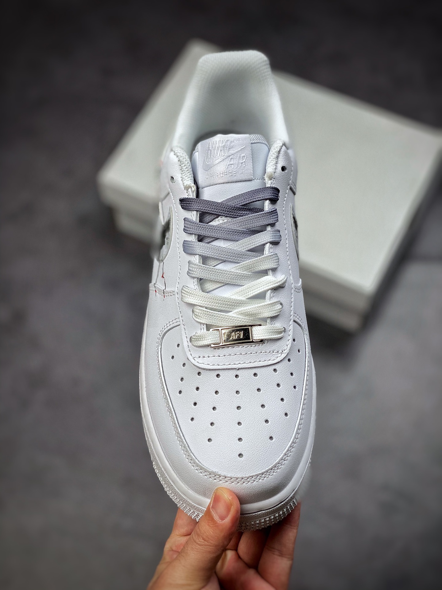 200  Nike Air Force 1 Low 07 彩绘涂鸦 DH2920-211