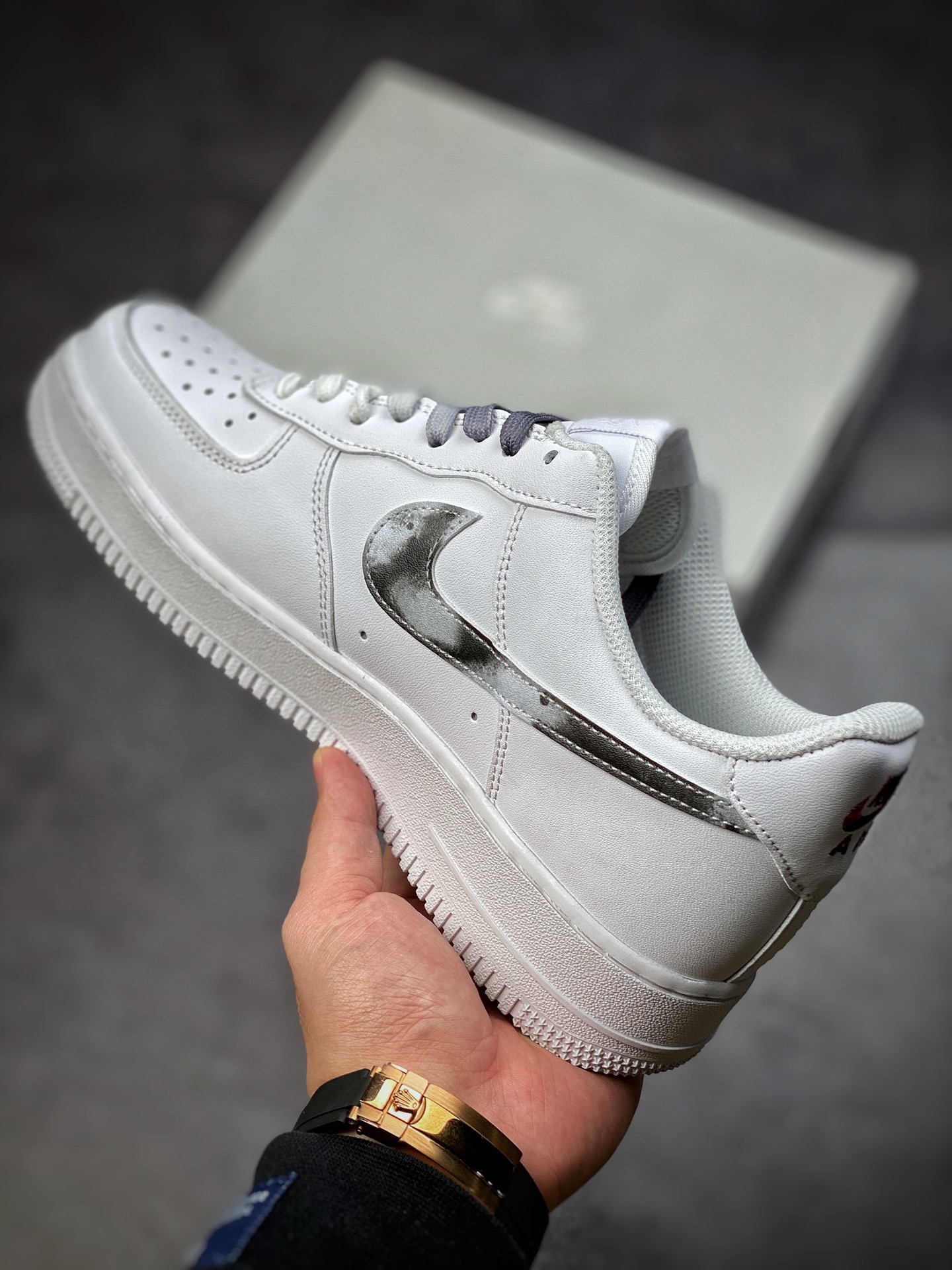200  Nike Air Force 1 Low 07 彩绘涂鸦 DH2920-211