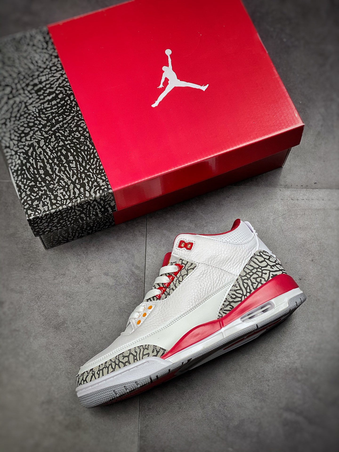 240  Air Jordan 3 Retro ”Cardinal Red” 白酒红红雀配色CT8532-126