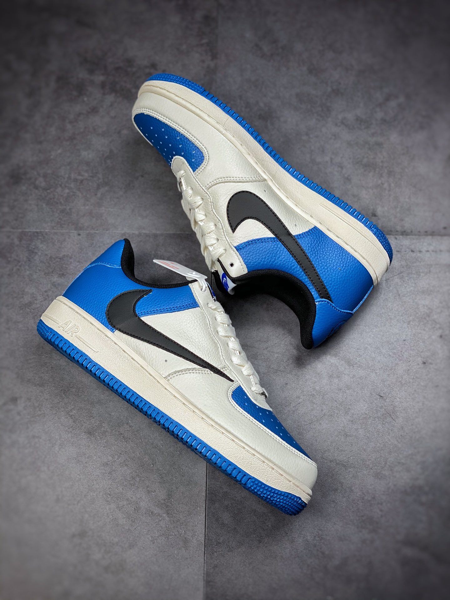 220  Nike Air Force 1 Low 07 米白蓝”倒勾 HG1136-022