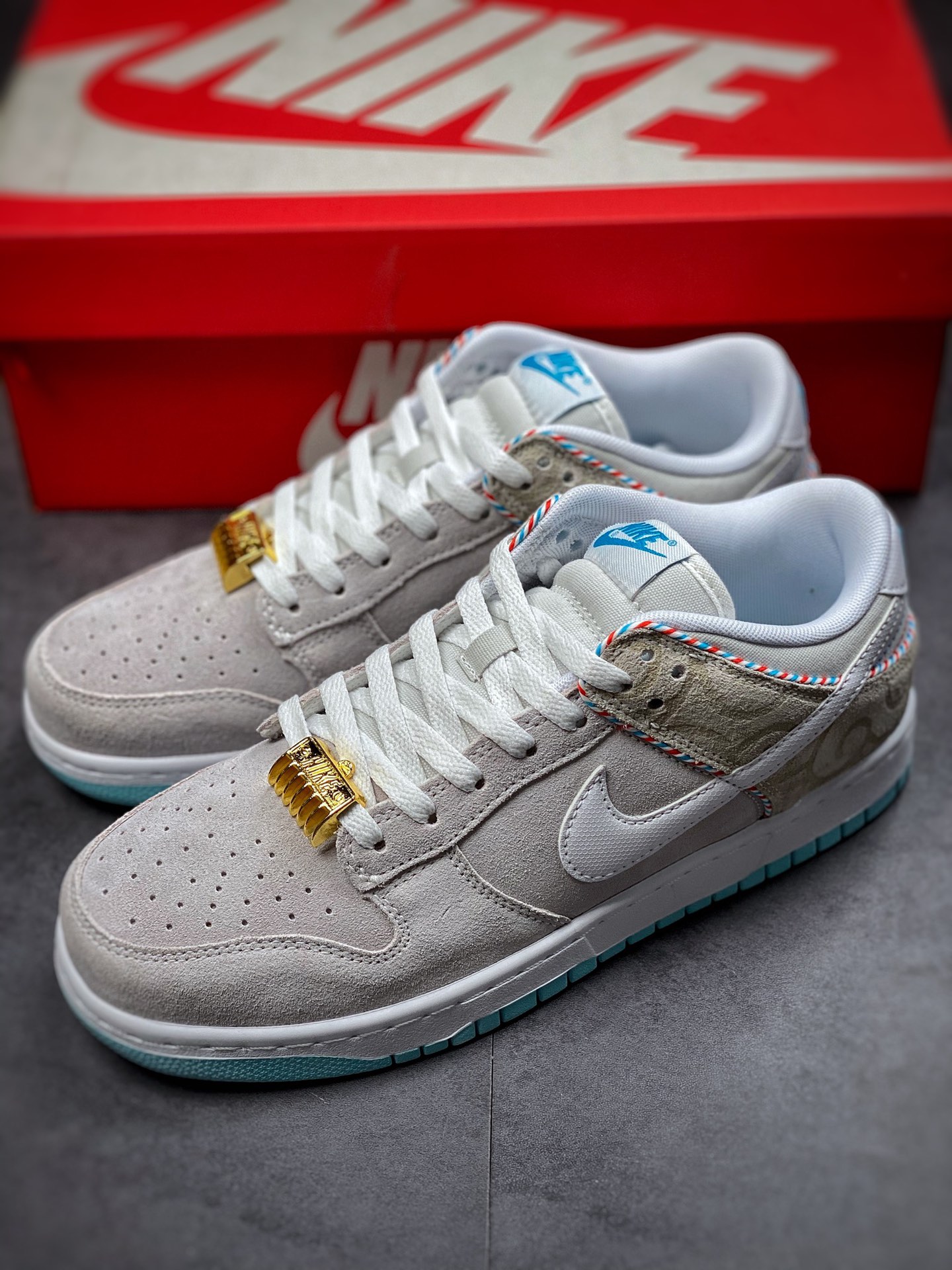 260  Nike Dunk Low “Barber Shop” 理发店联名 DH7614-500