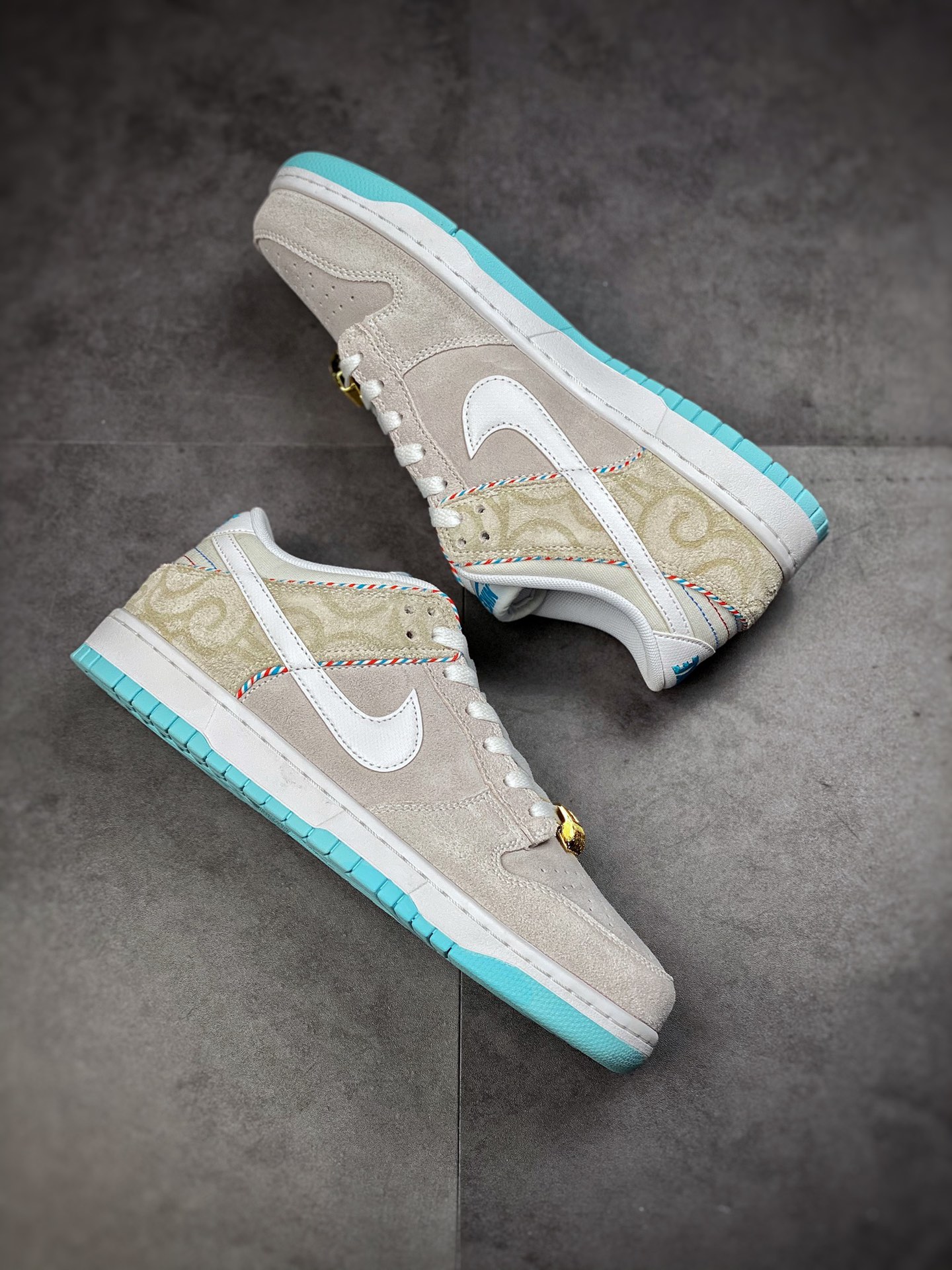 260  Nike Dunk Low “Barber Shop” 理发店联名 DH7614-500