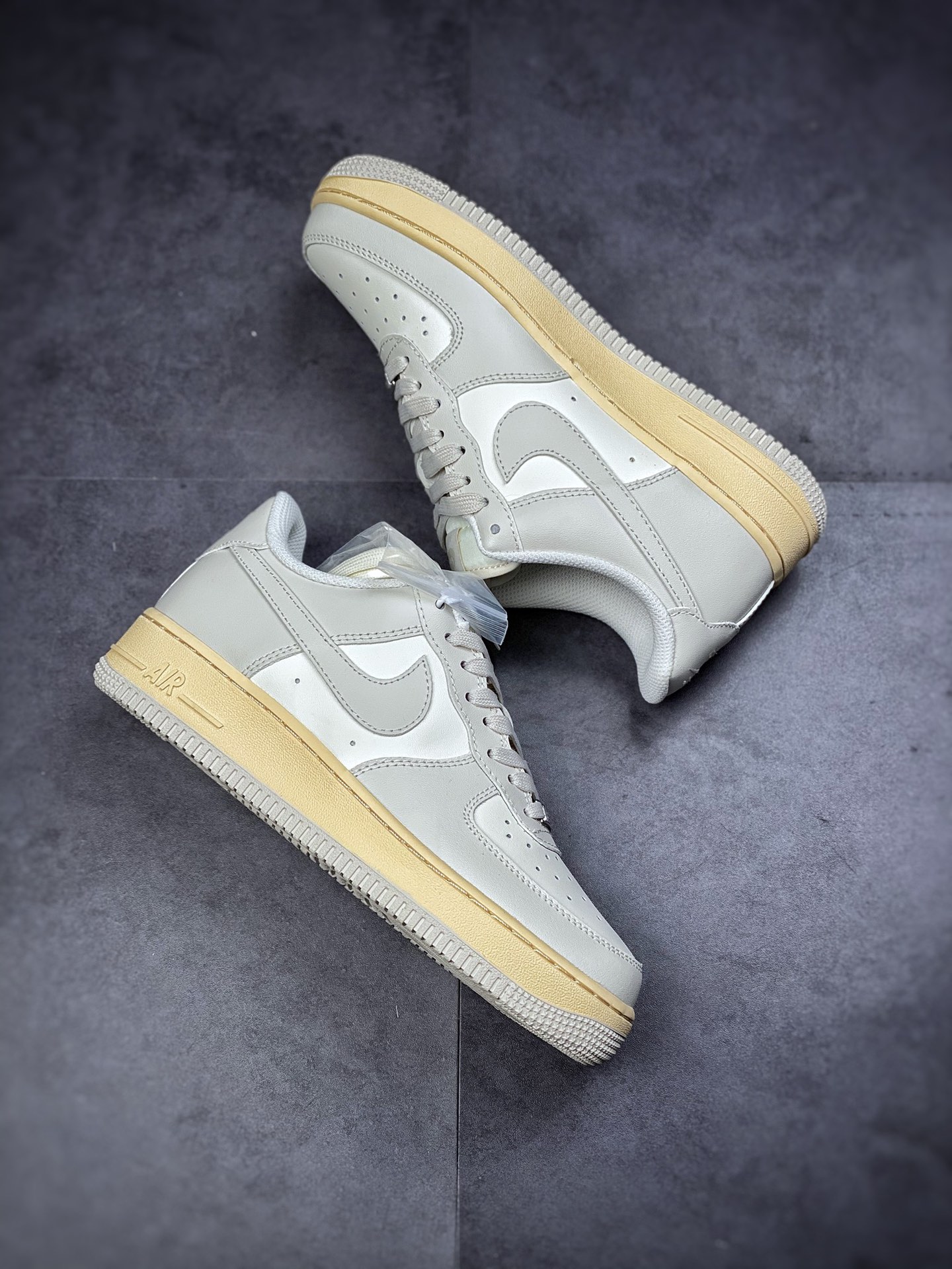 240  Nike Air Force 1 Low 07 骨白 BS8871-227