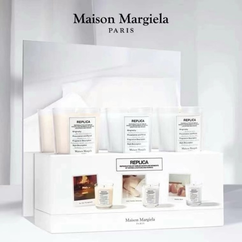 Maison Margiela Replica Scented Candle Set - Fireplace, Lazy Sunday, Bubble Bath 1 Maison Margiela Replica Scented Candle Set - Fireplace, Lazy Sunday, Bubble Bath