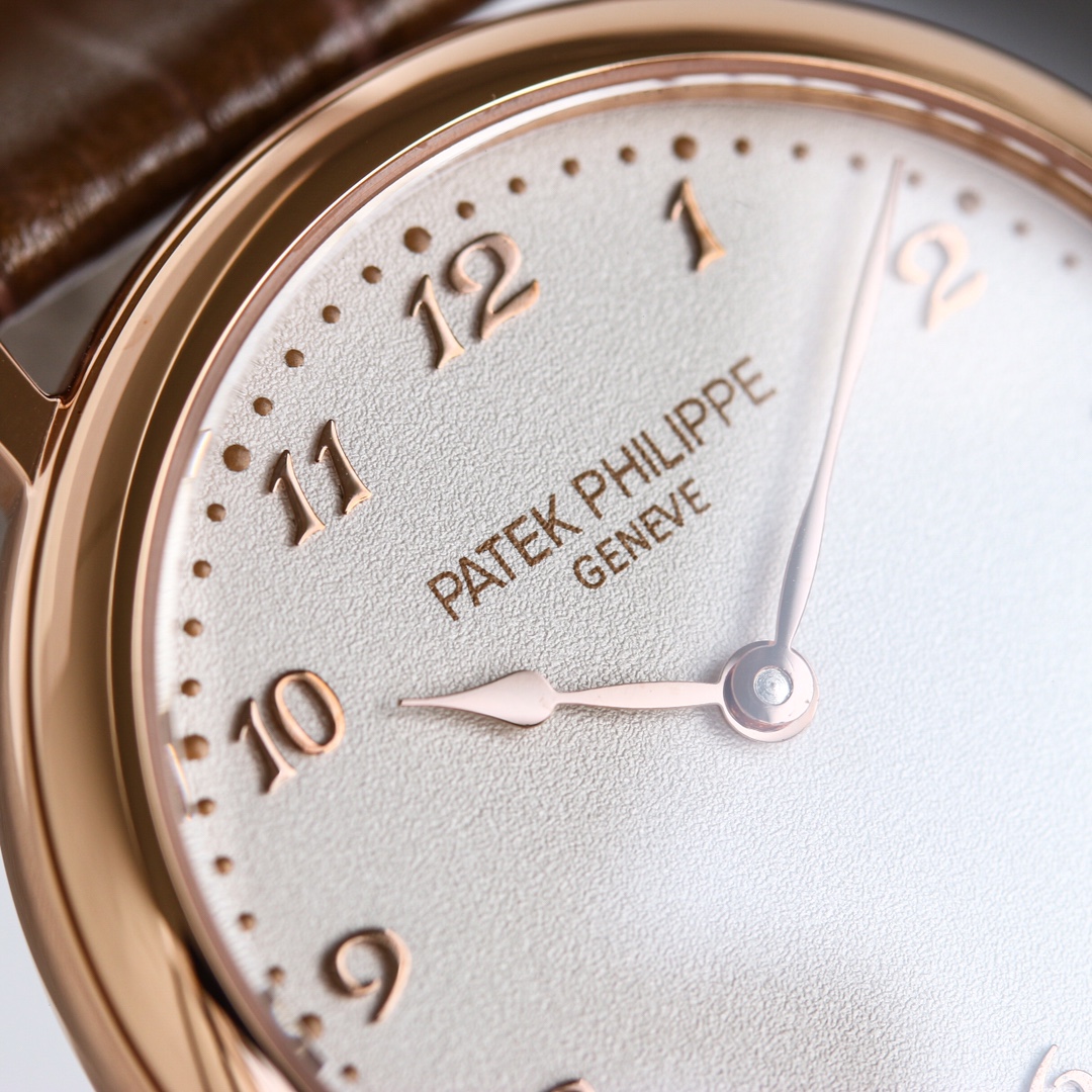 Patek Philippe Calatrava 7200R-001 rose gold case, silver-white dial, beige alligator leather strap 34.6mm Women's Automatic