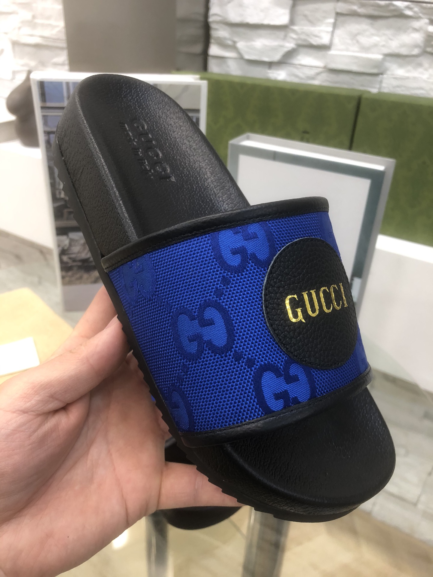 P Gucci Gucci 22SS Pantuflas casuales con logo para hombre y mujer Pantuflas Gucci Off The Grid, est