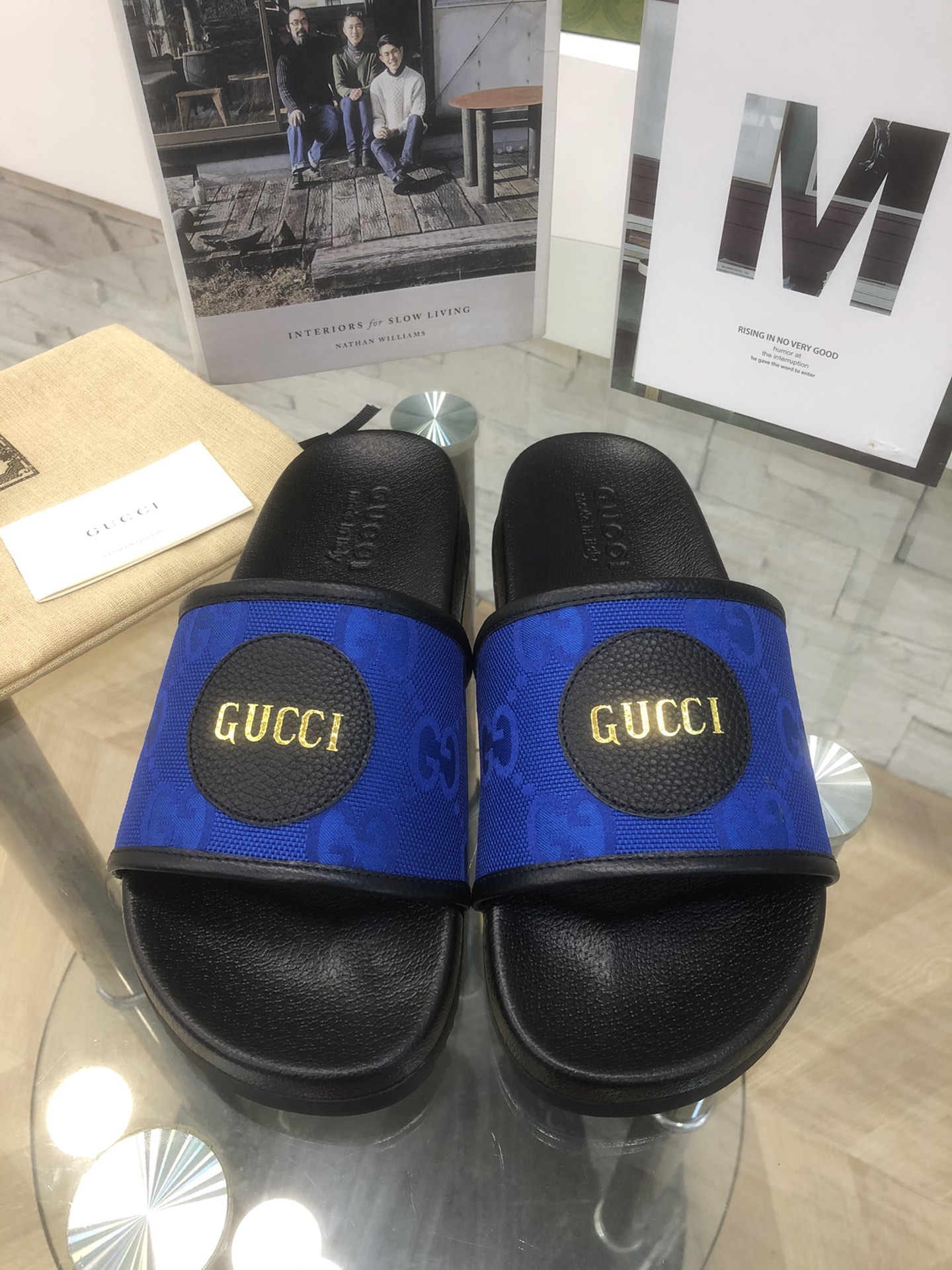 P Gucci Gucci 22SS Pantuflas casuales con logo para hombre y mujer Pantuflas Gucci Off The Grid, est
